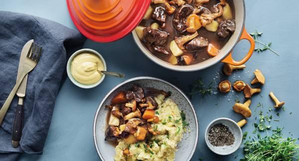 Vildsvinsgryta med tranbärssmak