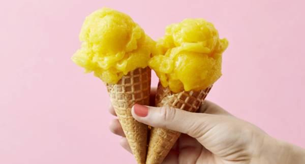 Hemgjord mangosorbet