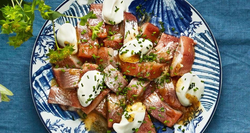 Matjessill med brynt smör och gräslök