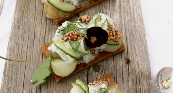 Gravad strömming på rågbröd