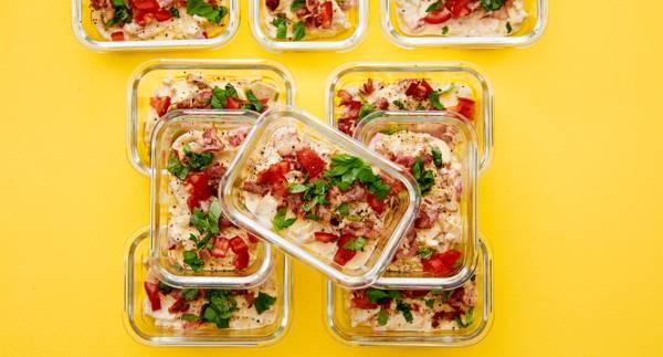 Kyckling i panna med bacon och tomat