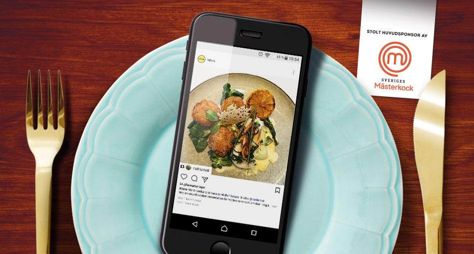 Friterade risottobollar med pocherad torsk toppad med prästostcrumble och stuvad pak choi