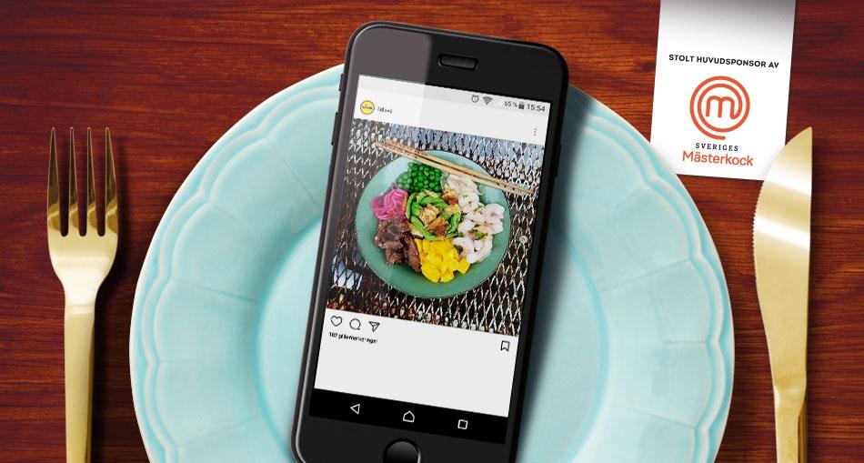 Pokébowl - med entrecote, räkor och färgsprakande topping